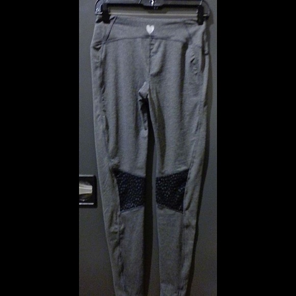 NWOT gray/black workout pants (sz S) - Picture 2 of 3